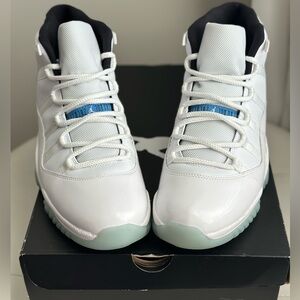 Air Jordan 11 Legend/Columbia blue size 11